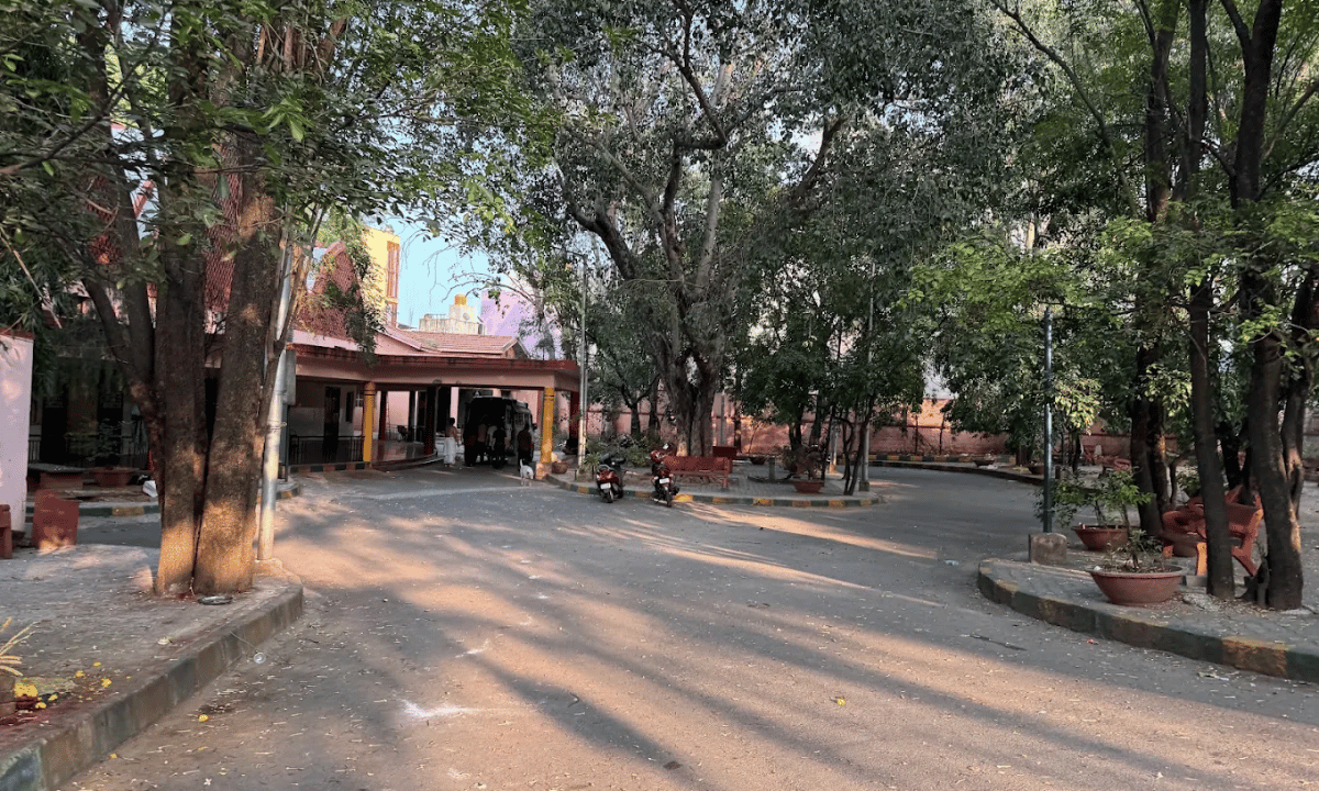 outside of wilson garden crematoruim image